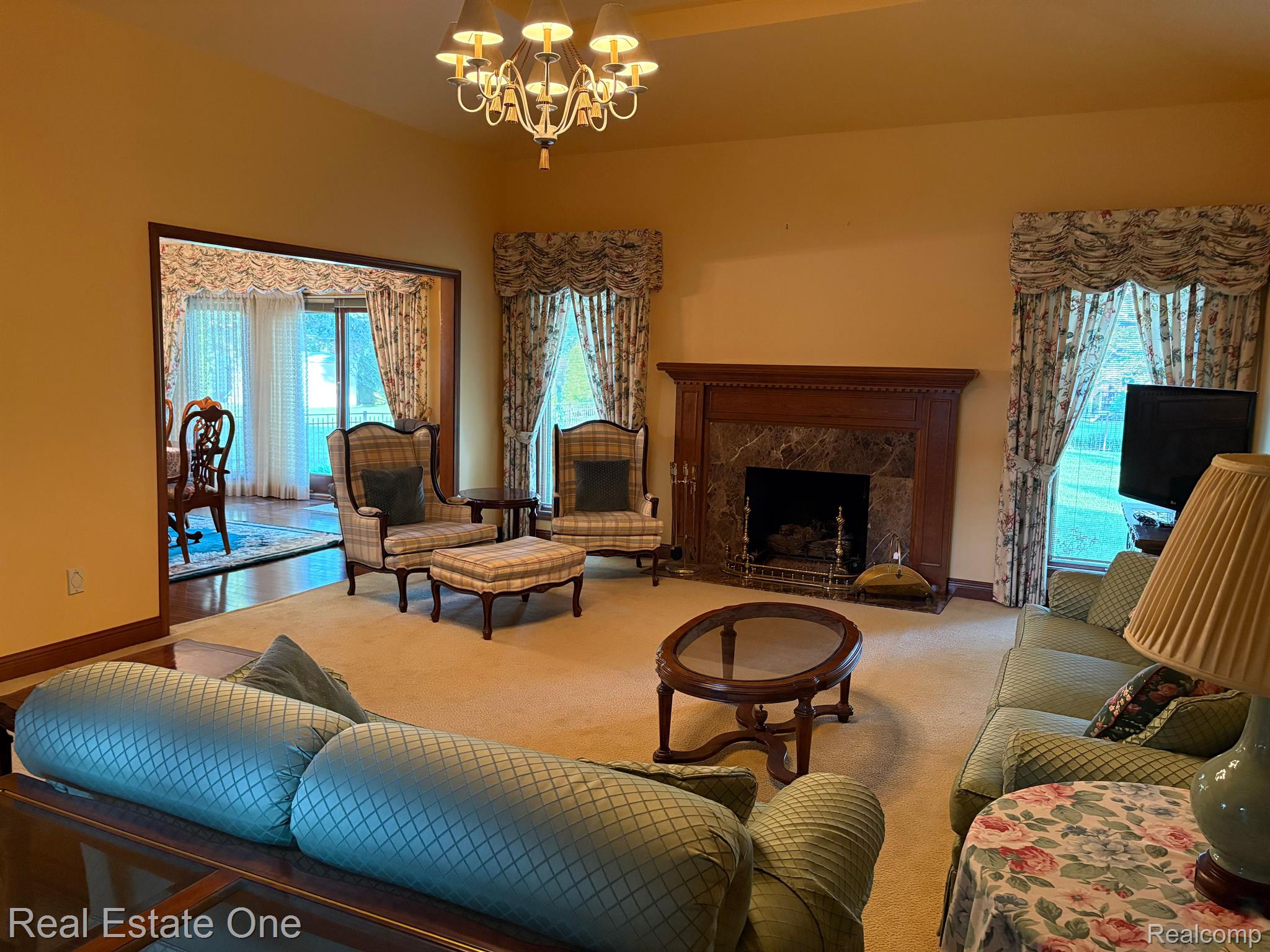 39858 Wilmette Drive DR