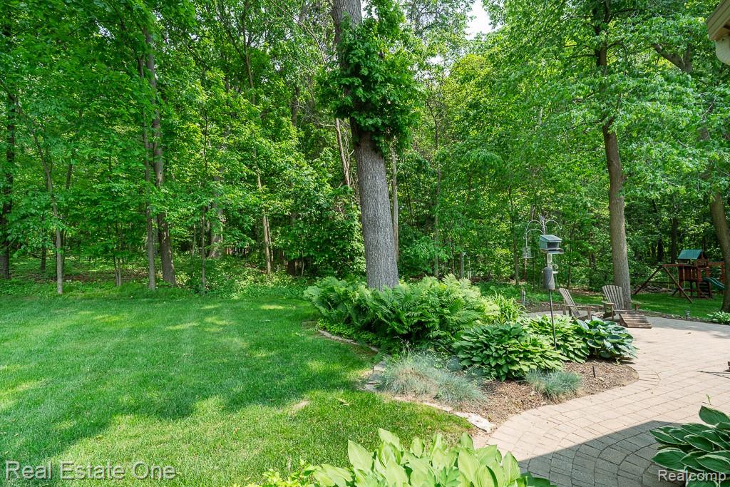 730 WOODFIELD WAY