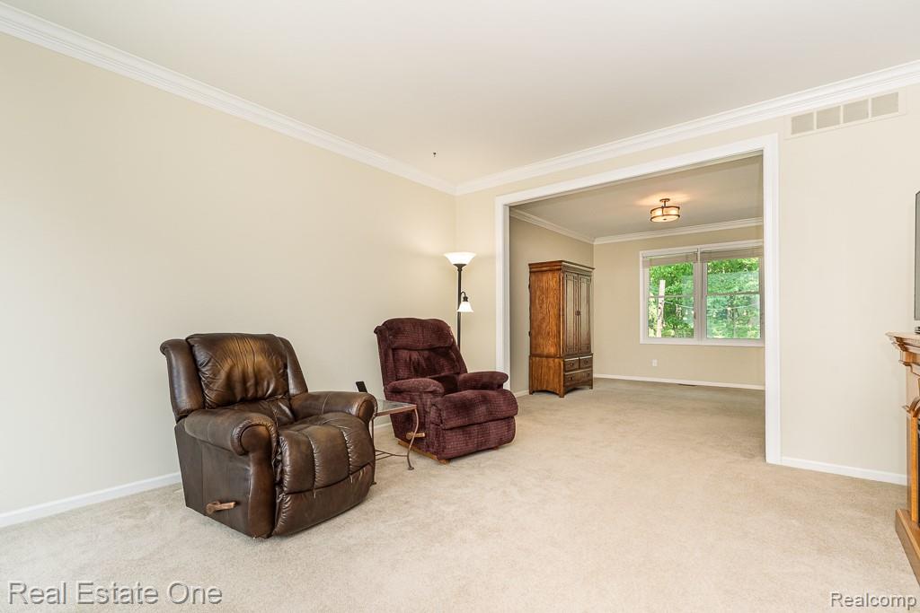 730 WOODFIELD WAY