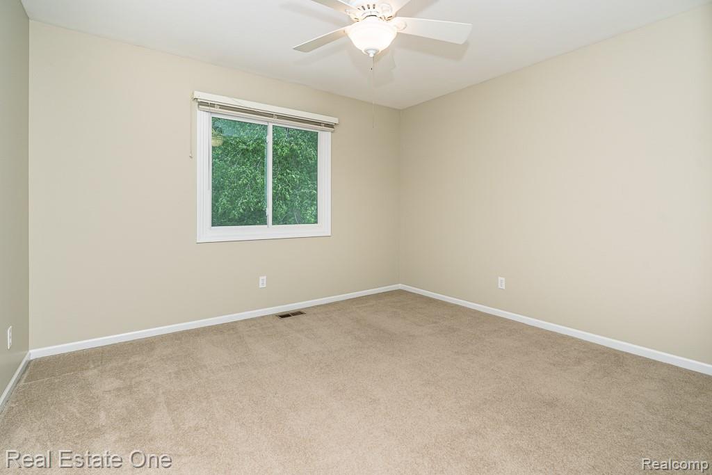 730 WOODFIELD WAY