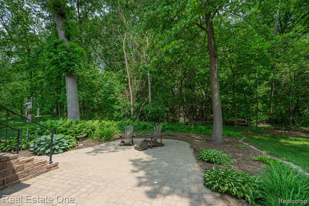 730 WOODFIELD WAY