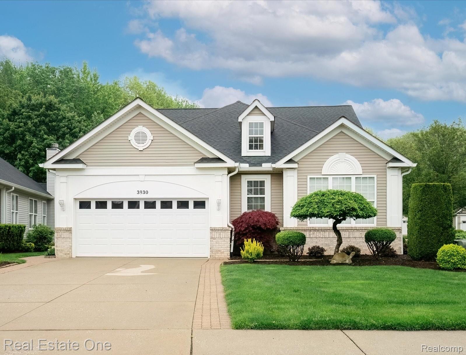 3930 HILLSDALE DR