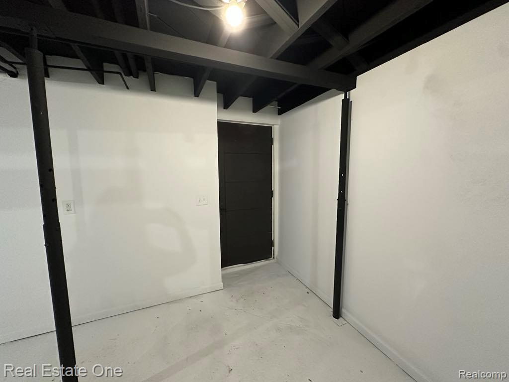 4858 GENESEE RD