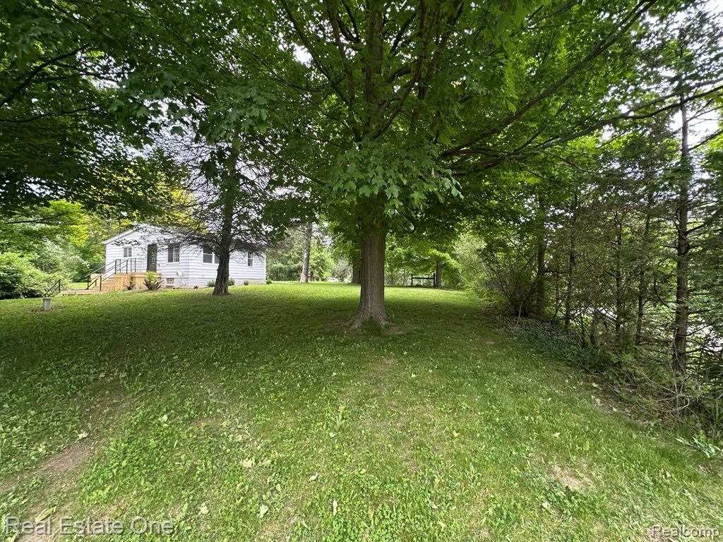 4858 GENESEE RD