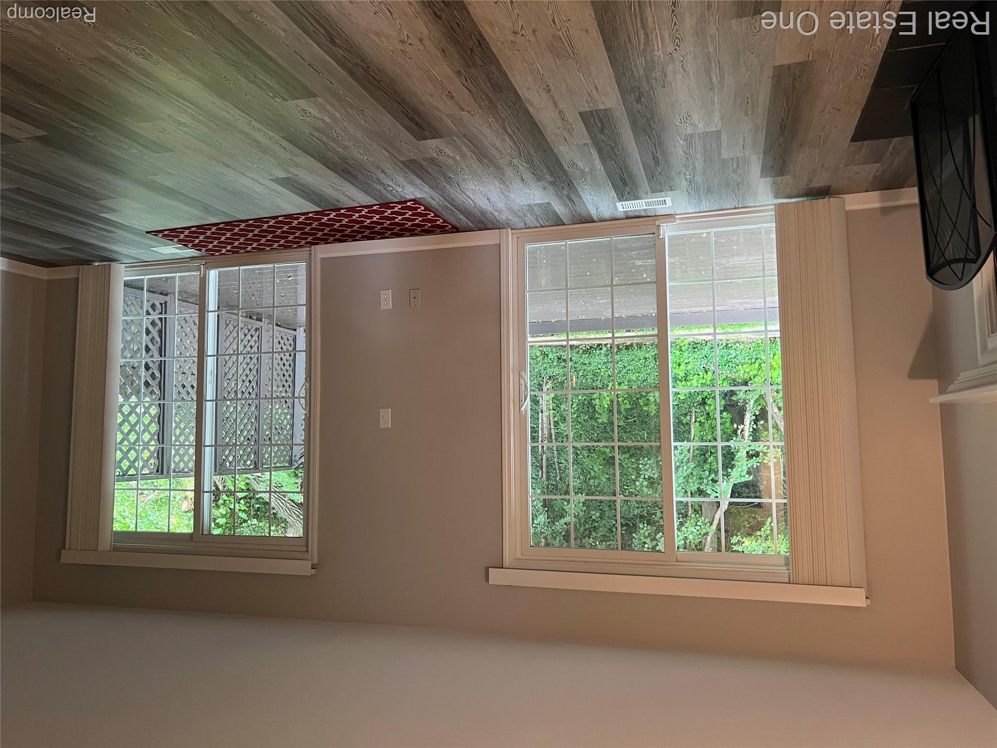 1564 Gas Light LN 192 Bldg#: 35 Unit: 192