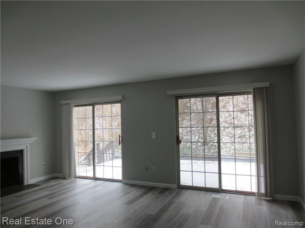 1564 Gas Light LN 192 Bldg#: 35 Unit: 192