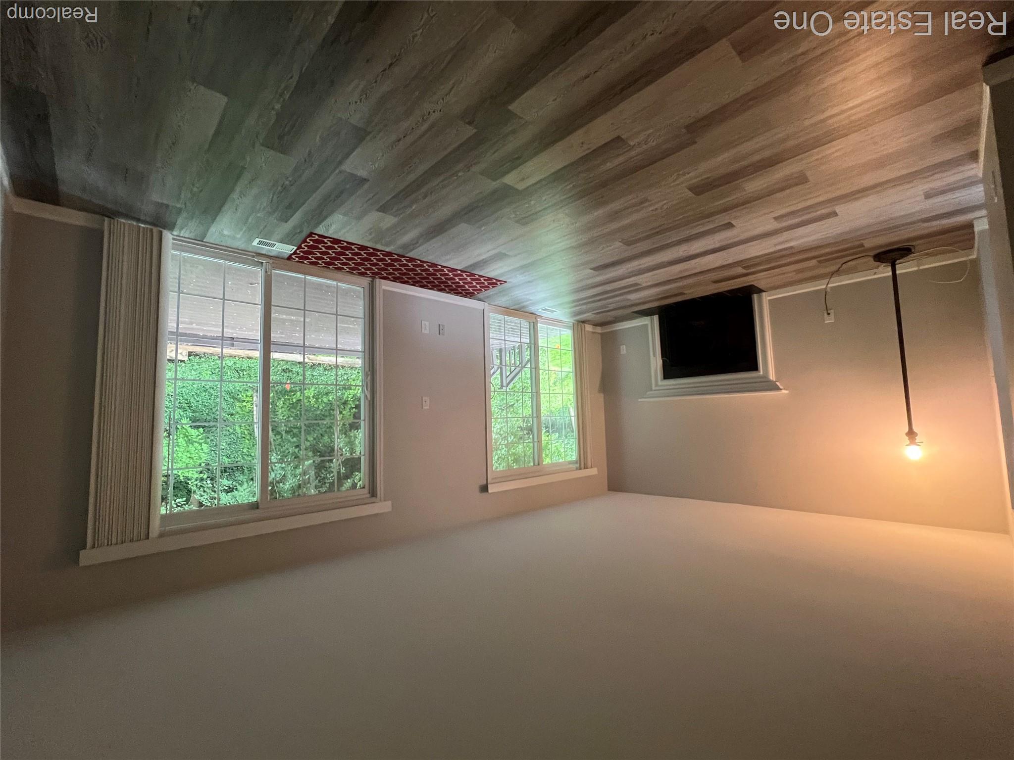 1564 Gas Light LN 192 Bldg#: 35 Unit: 192