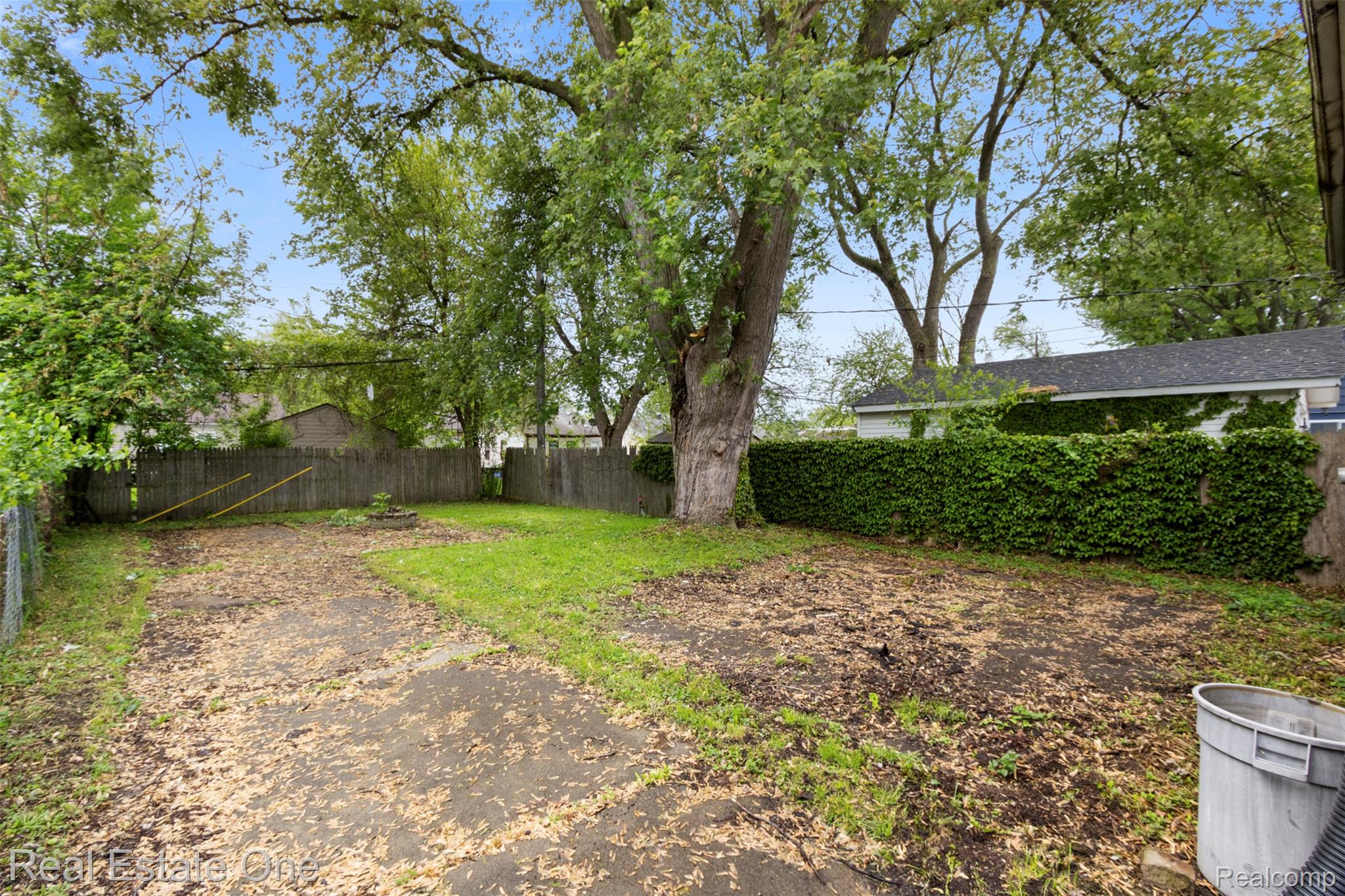 8492 MEADOW AVE