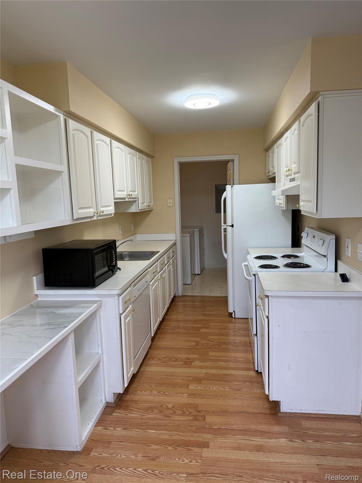 3121 HIGH POINTE RIDGE RD
