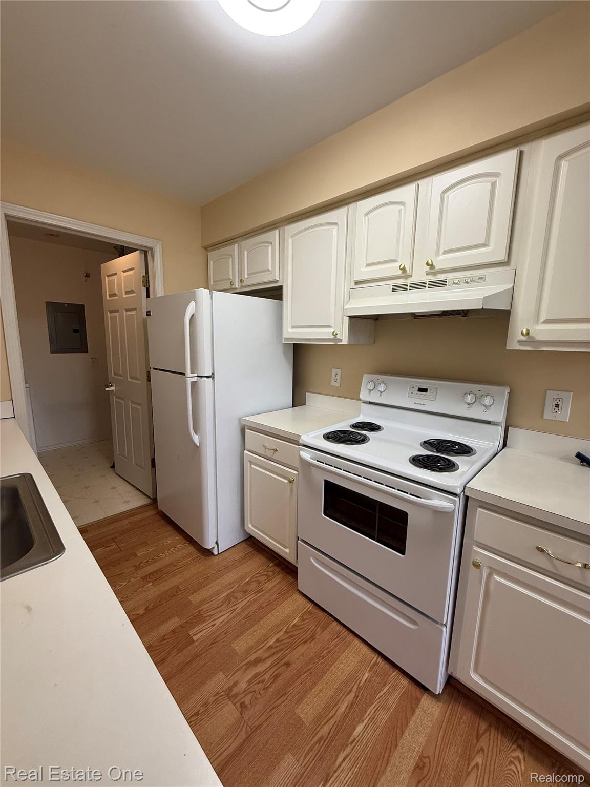 3121 HIGH POINTE RIDGE RD