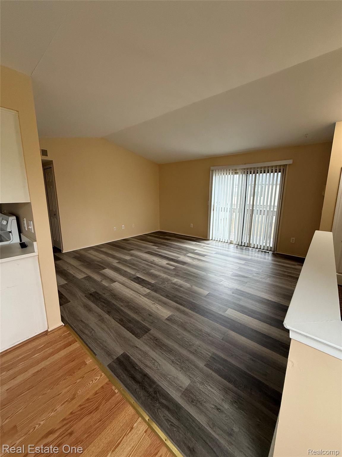 3121 HIGH POINTE RIDGE RD