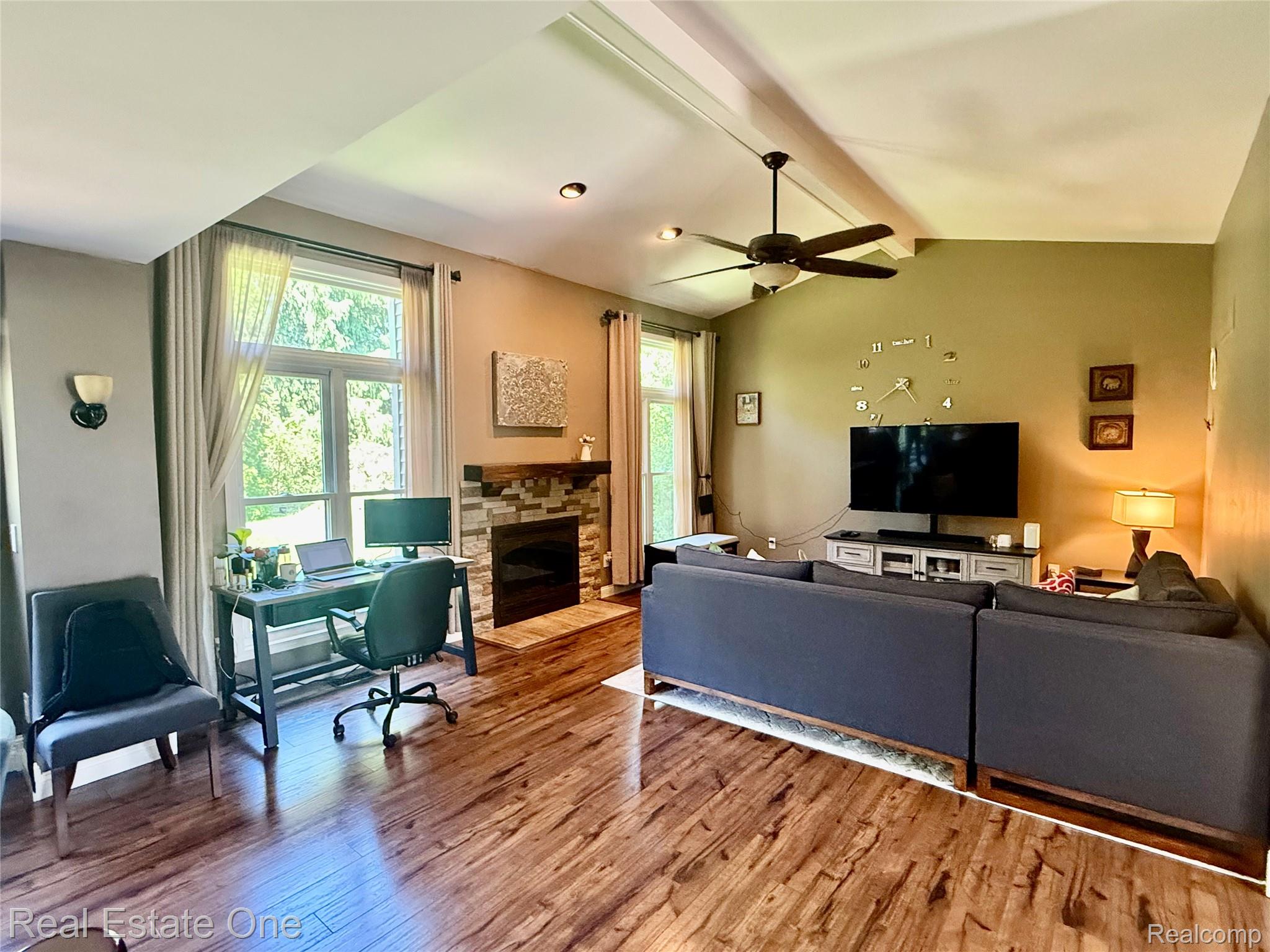 3328 PRIMROSE Drive