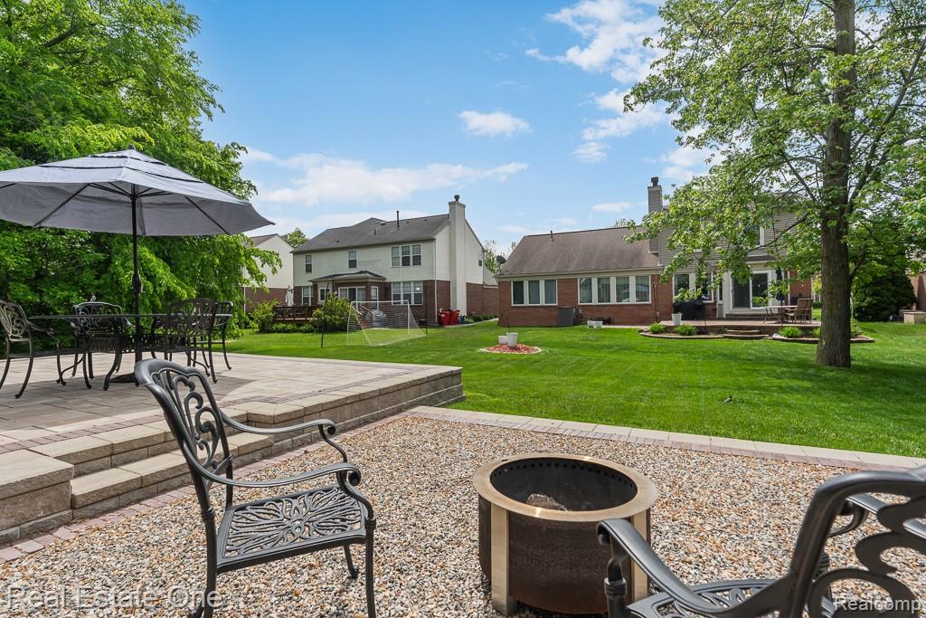 19828 Gloria Drive