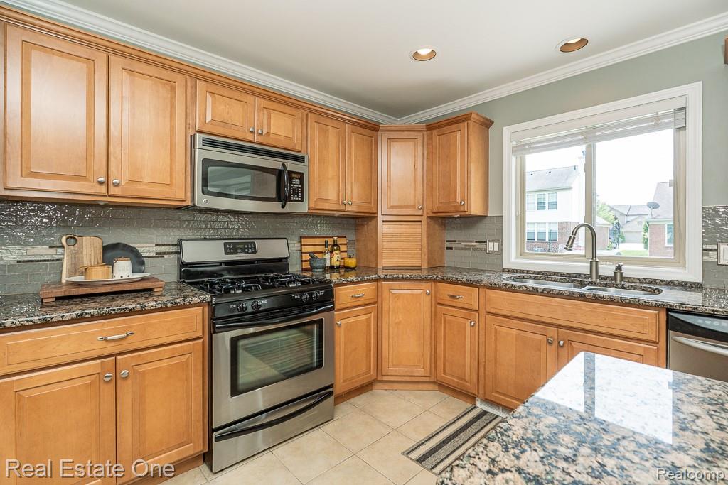 19828 Gloria Drive