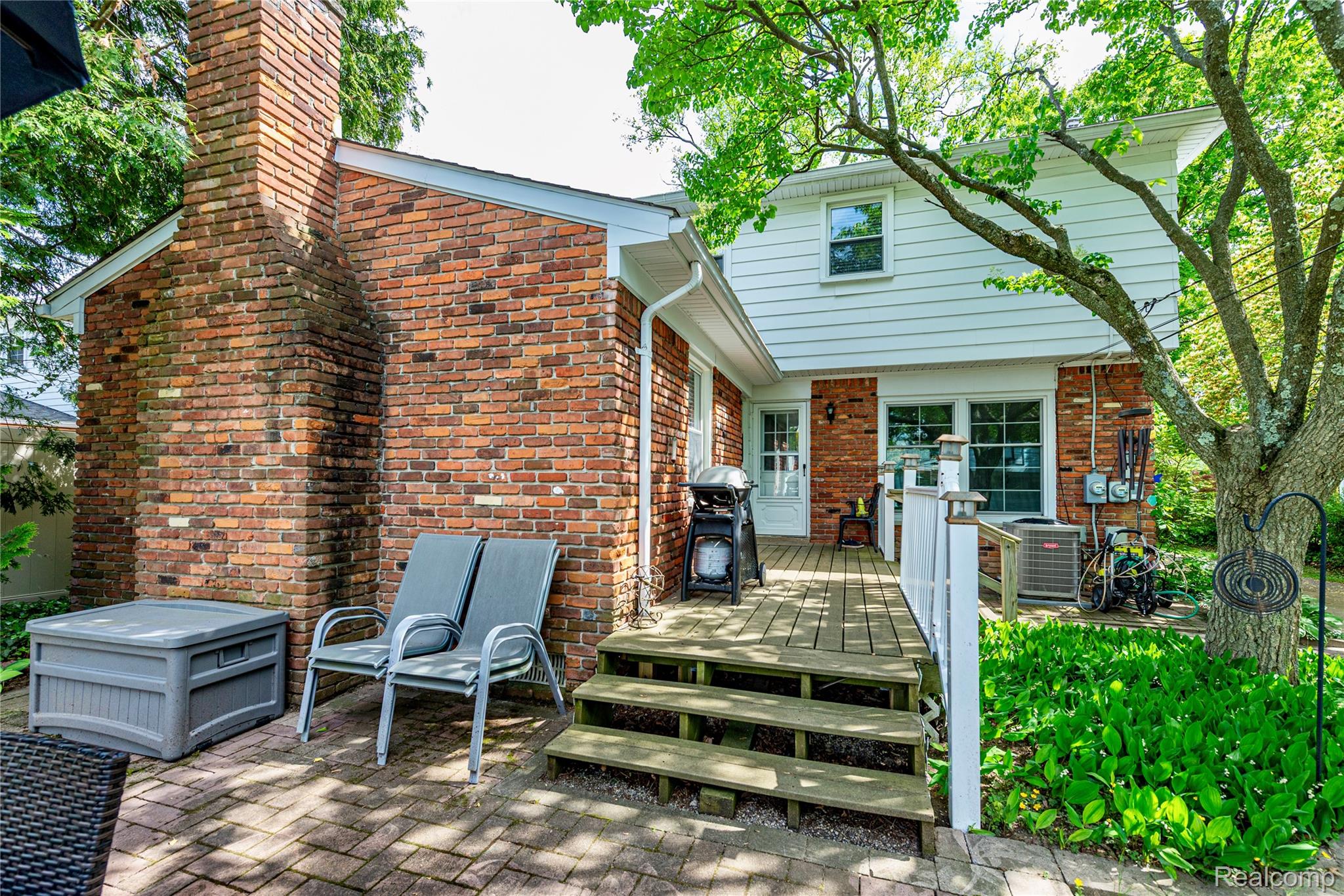 4220 Arlington Drive