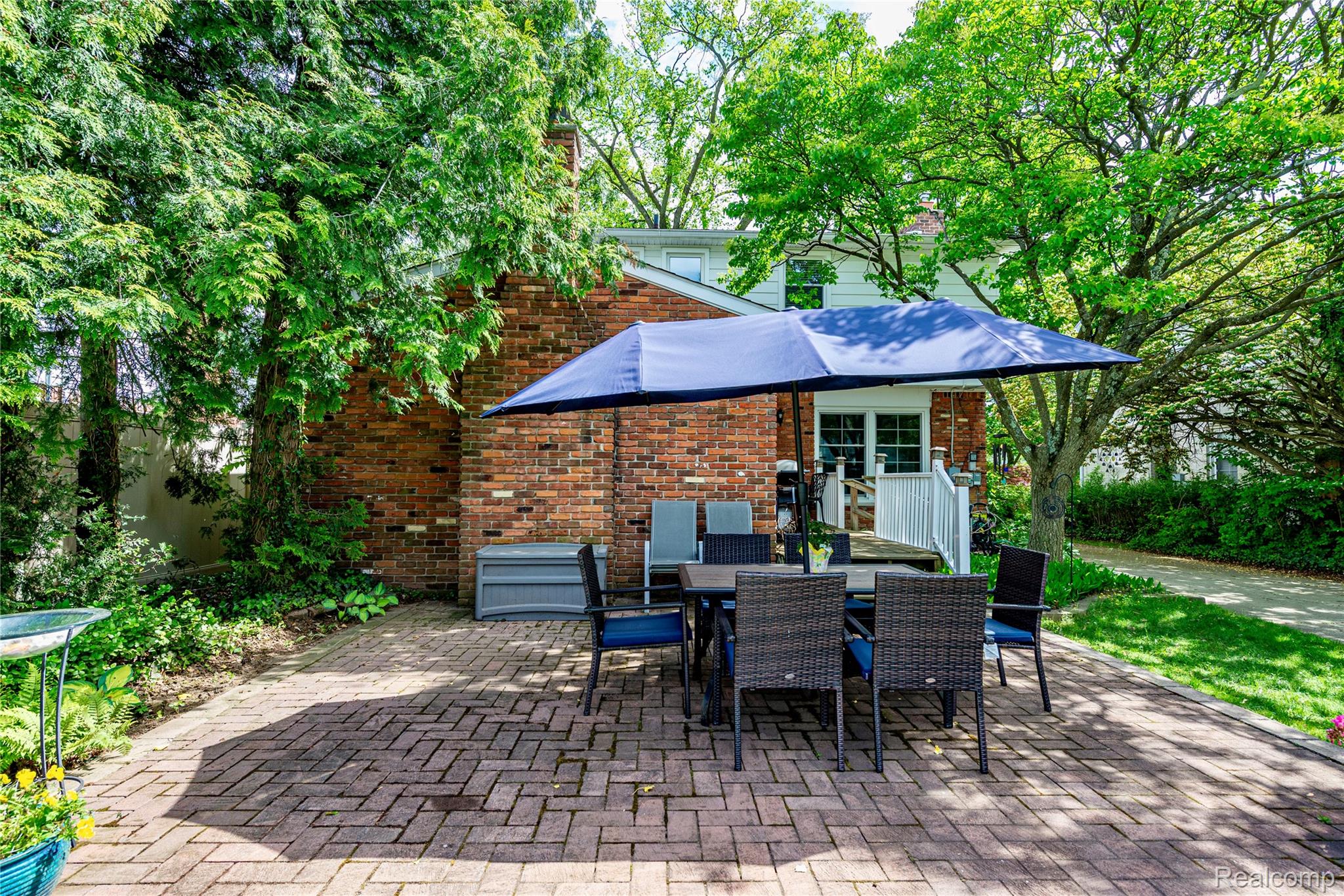 4220 Arlington Drive