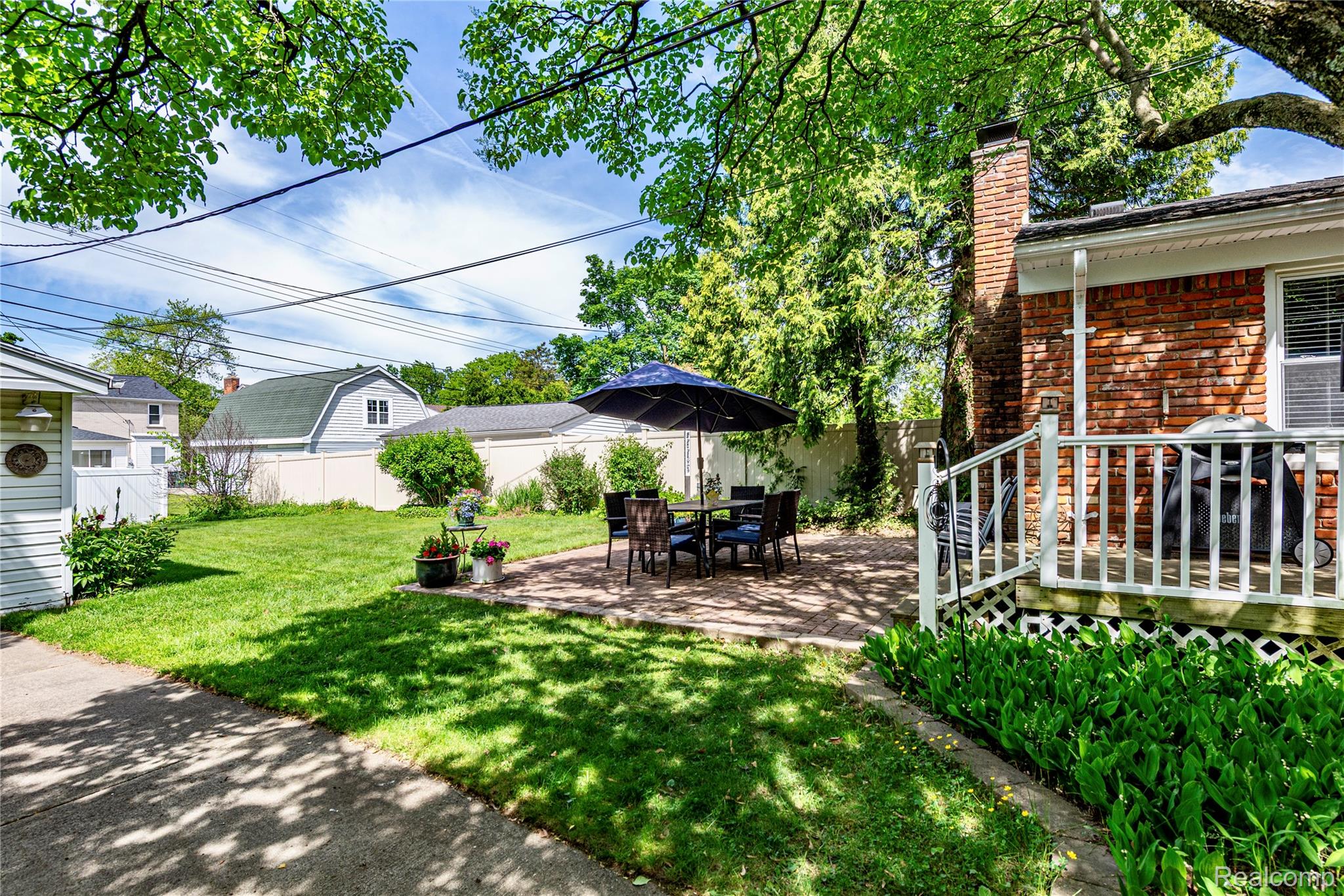 4220 Arlington Drive