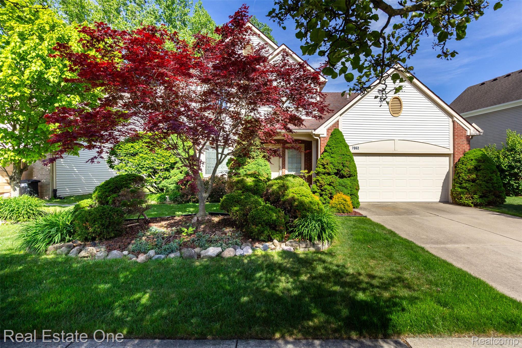 7062 Foxridge Drive