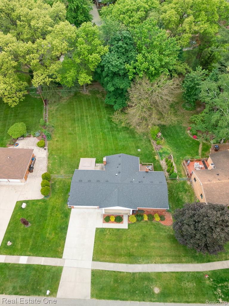 53216 Bruce Hill Drive