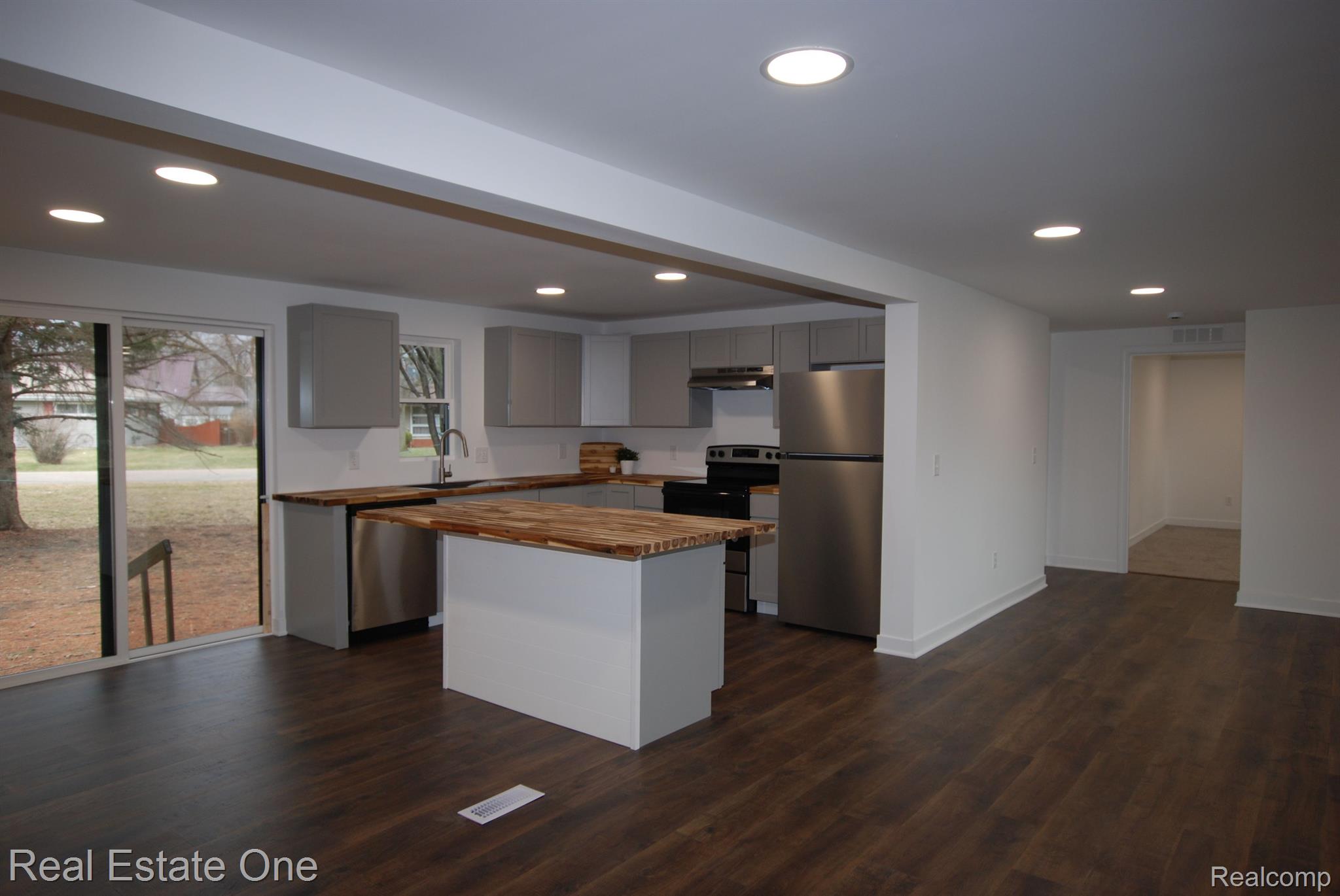 12357 RAYMOND Drive