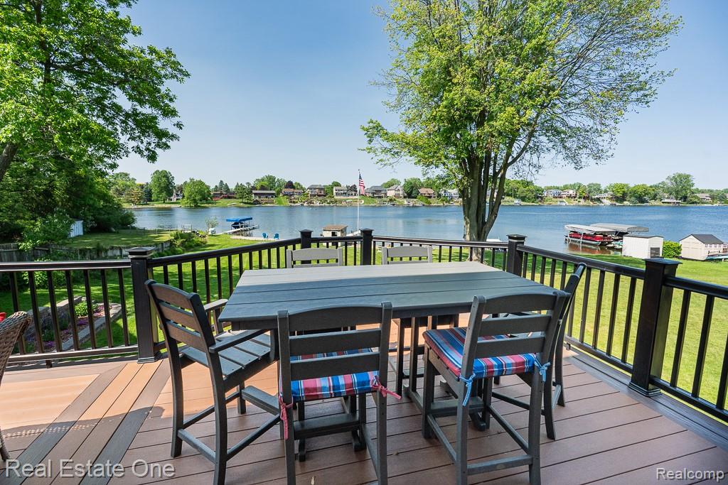 2200 Fernlock Drive