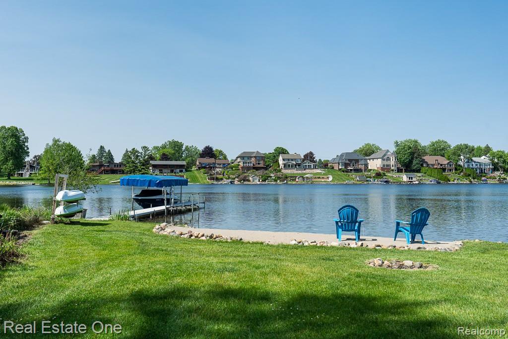 2200 Fernlock Drive