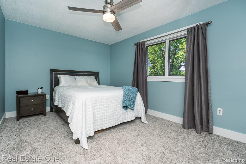2200 Fernlock Drive