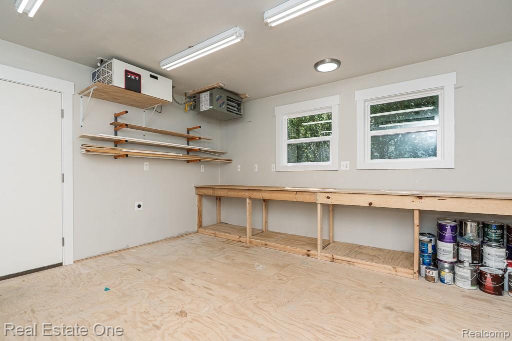 2200 Fernlock Drive