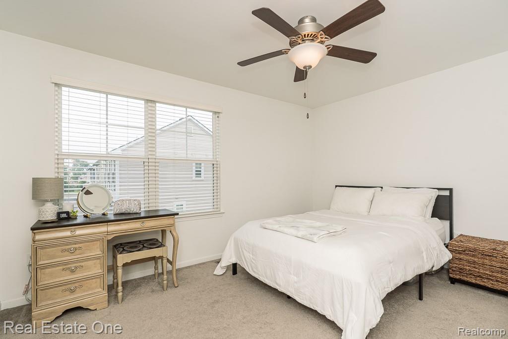 4661 BRADLEY Circle