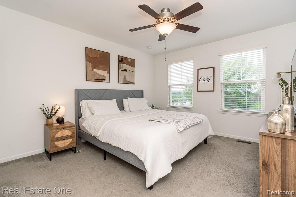 4661 BRADLEY Circle