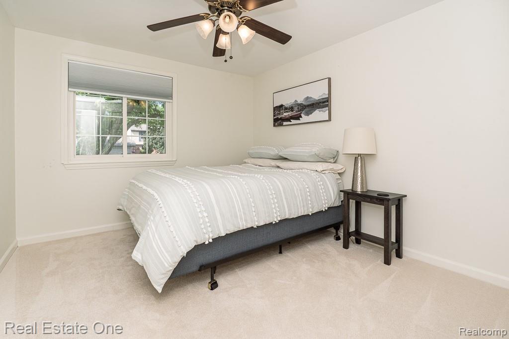 914 Dressler Lane