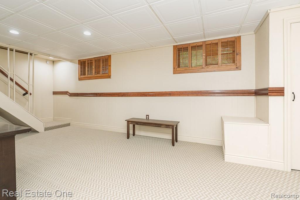 914 Dressler Lane