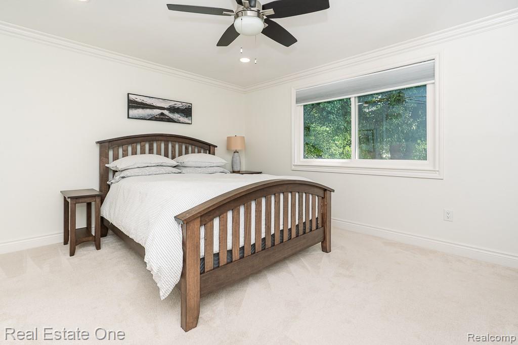 914 Dressler Lane