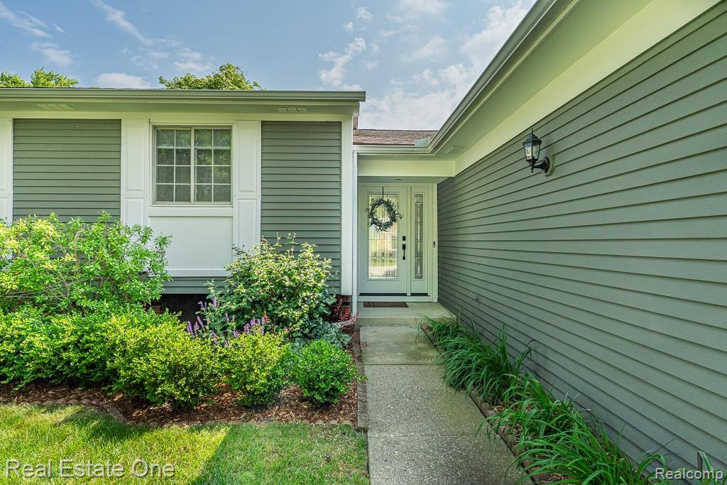 914 Dressler Lane