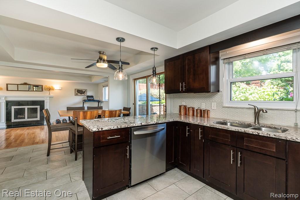 52598 Belle Vernon
