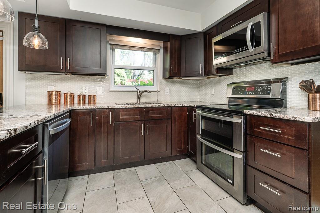 52598 Belle Vernon