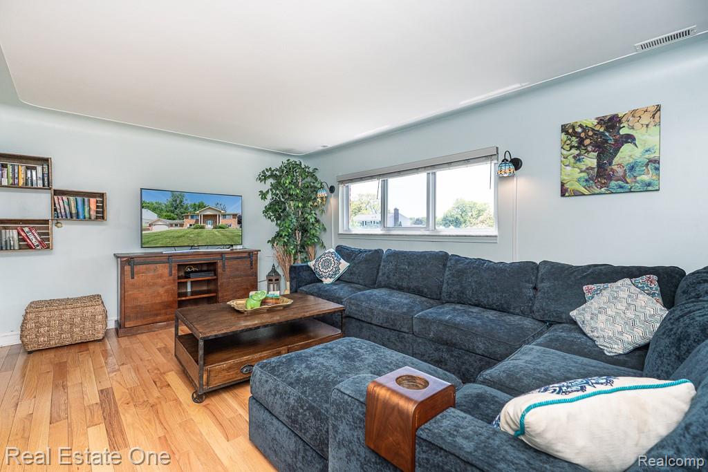 52598 Belle Vernon