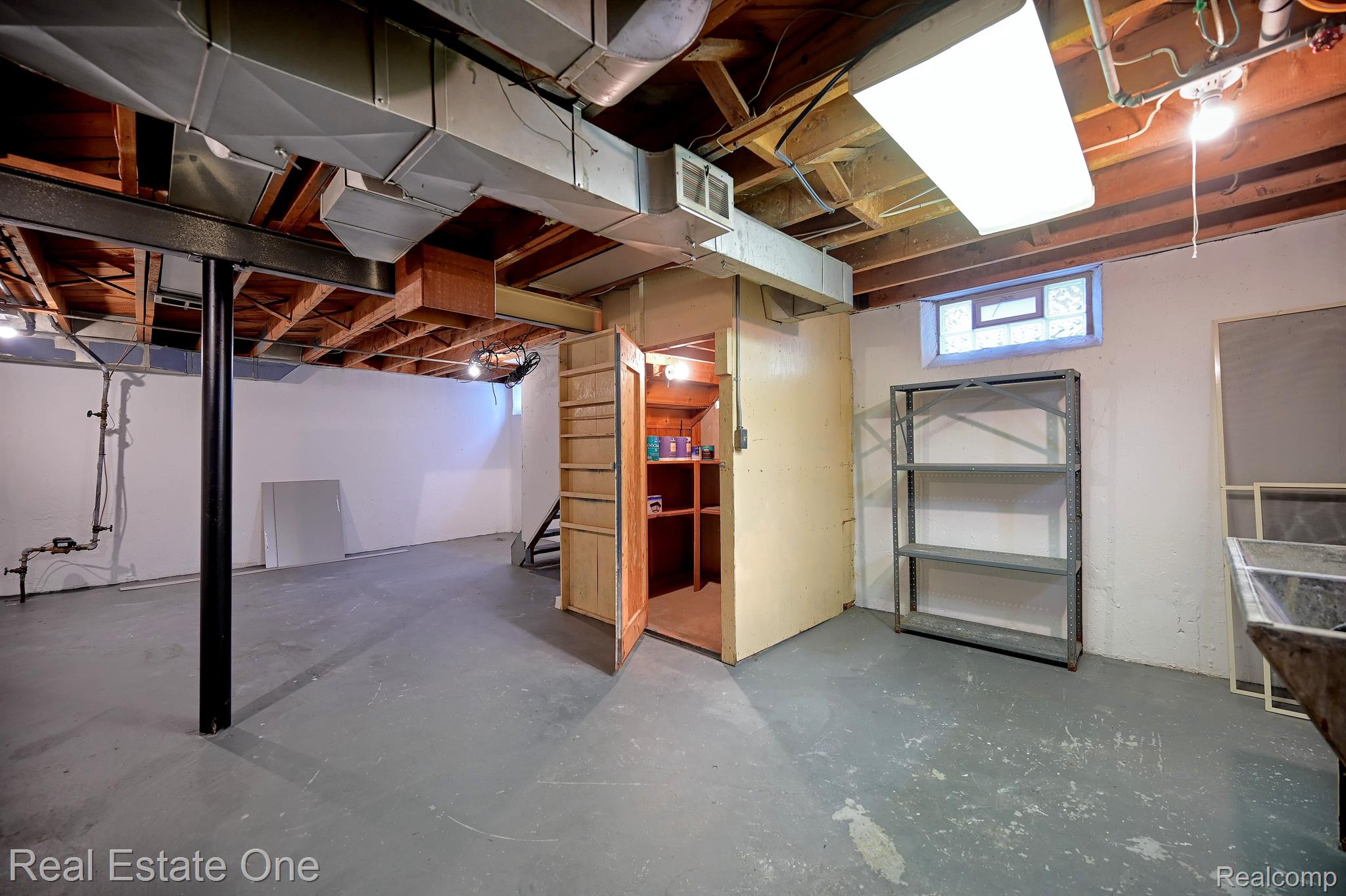2707 OLIVER Road