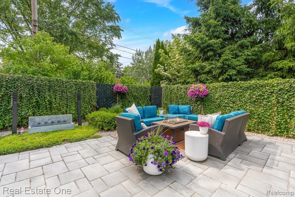 864 Cumberland Rdg Court