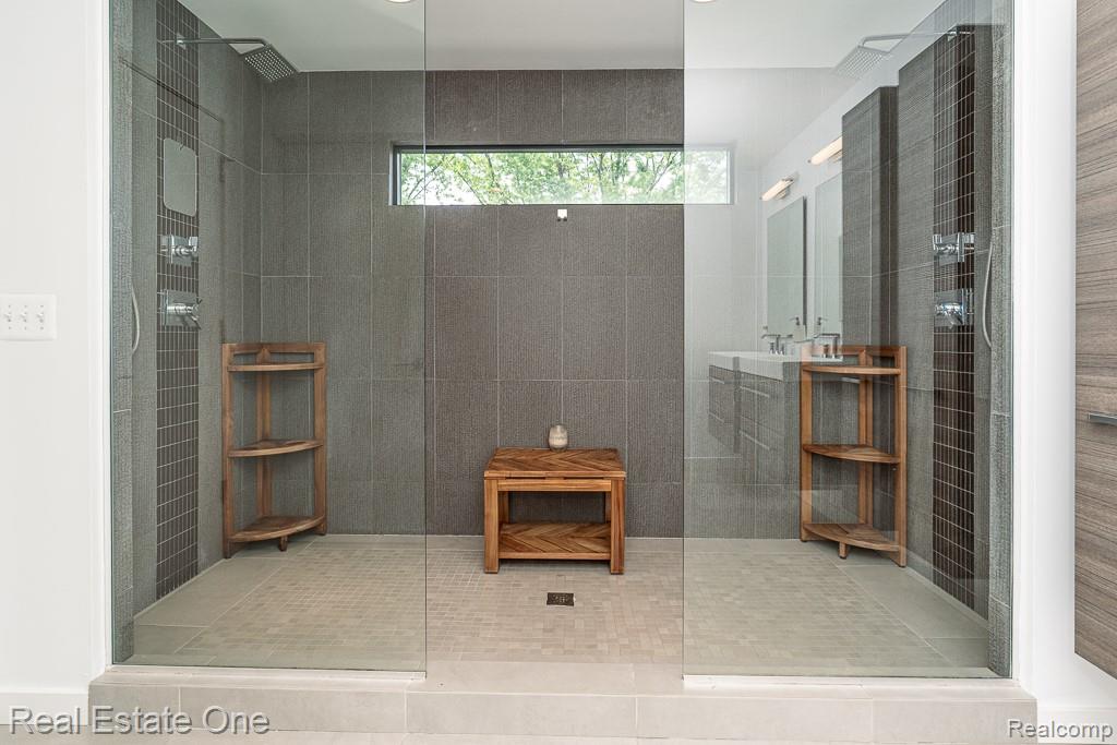 864 Cumberland Rdg Court