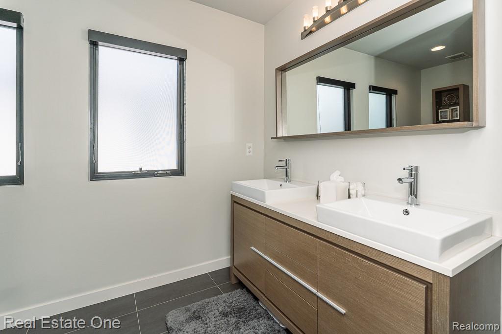 864 Cumberland Rdg Court
