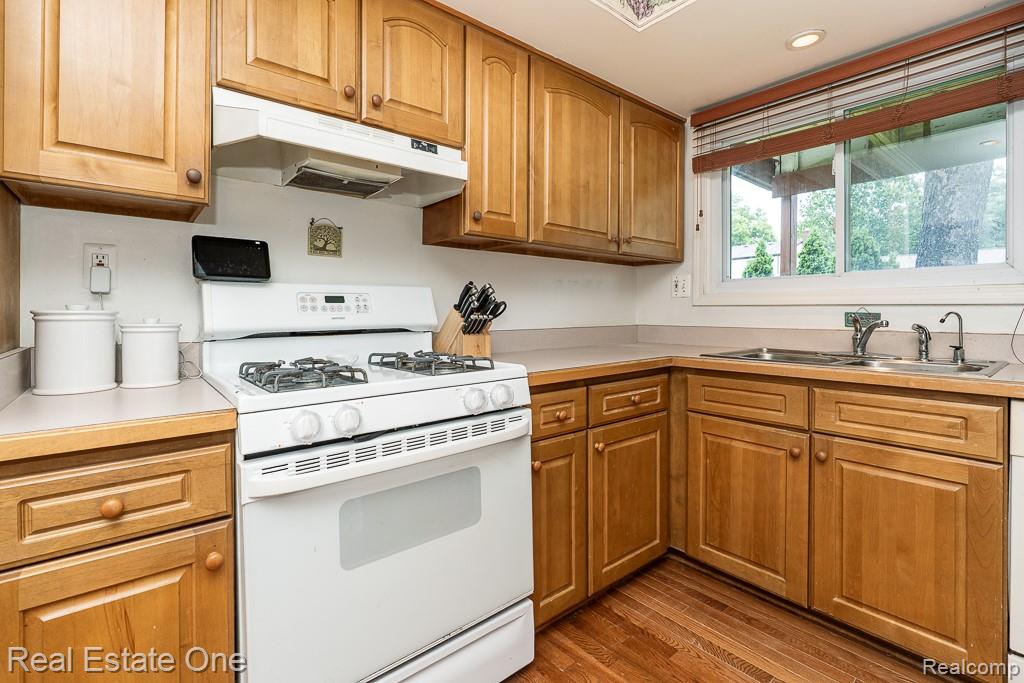 42514 Freeport Drive