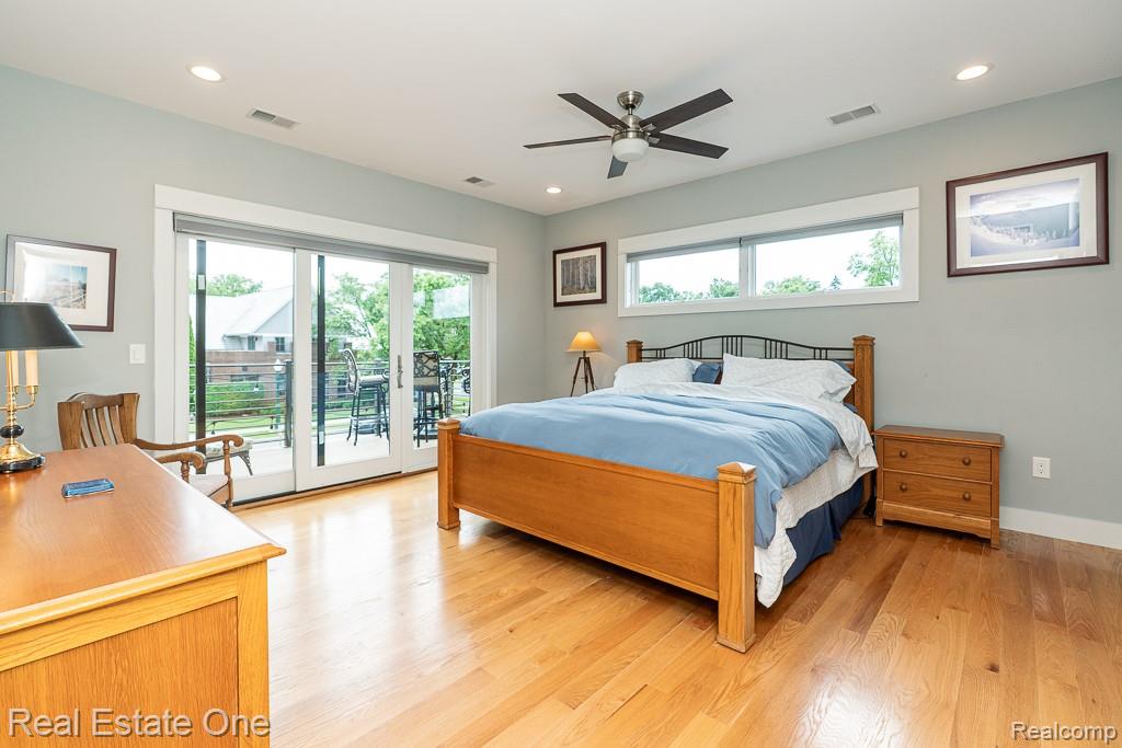 426 W University Drive