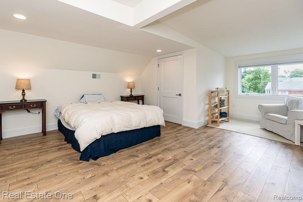 426 W University Drive
