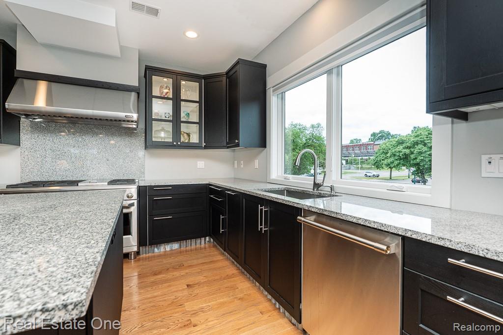 426 W University Drive