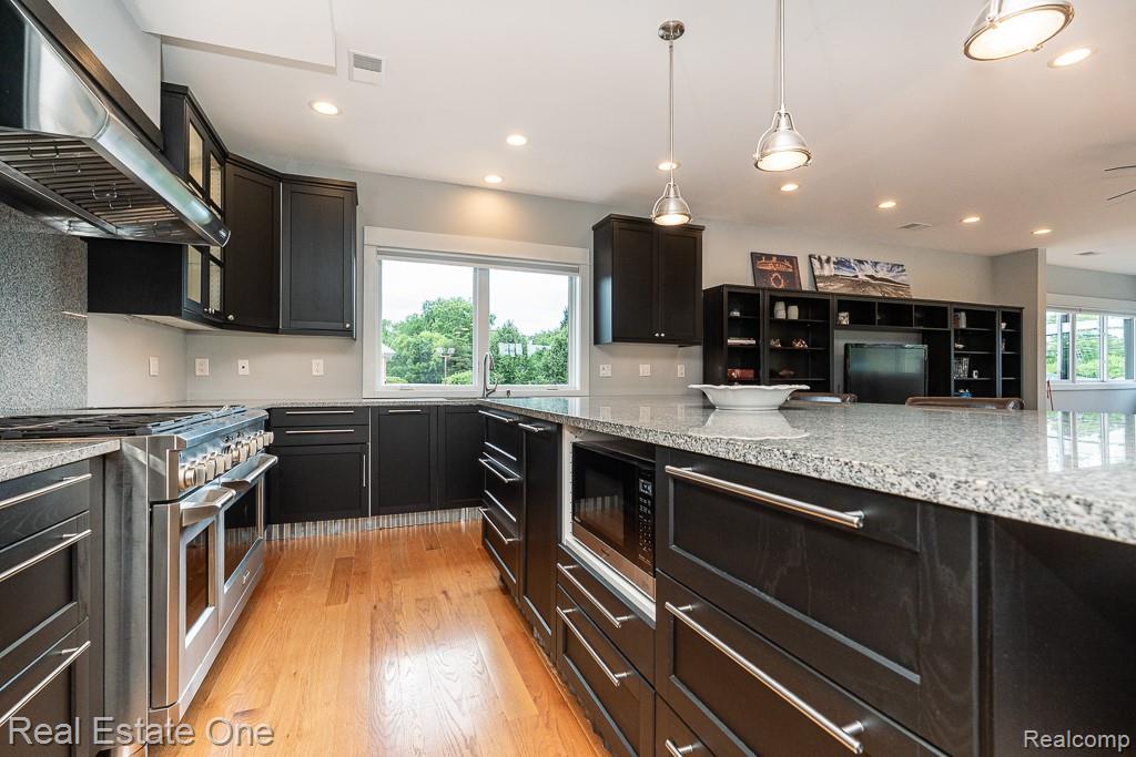 426 W University Drive