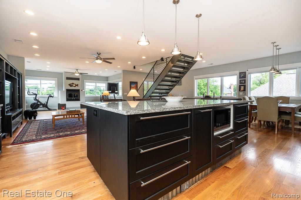 426 W University Drive