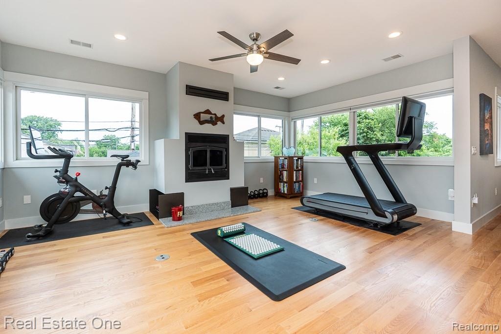 426 W University Drive