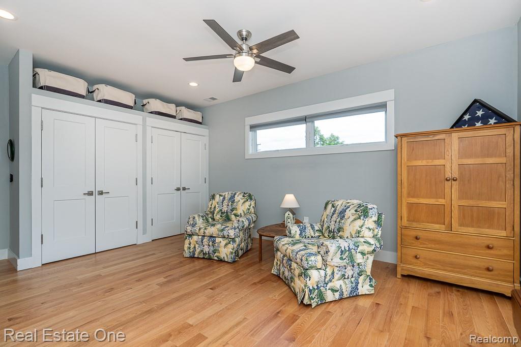 426 W University Drive
