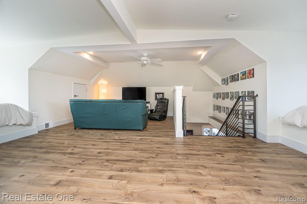 426 W University Drive
